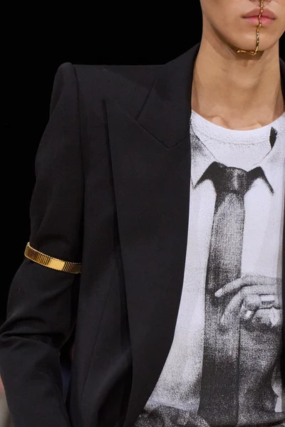 Look 122